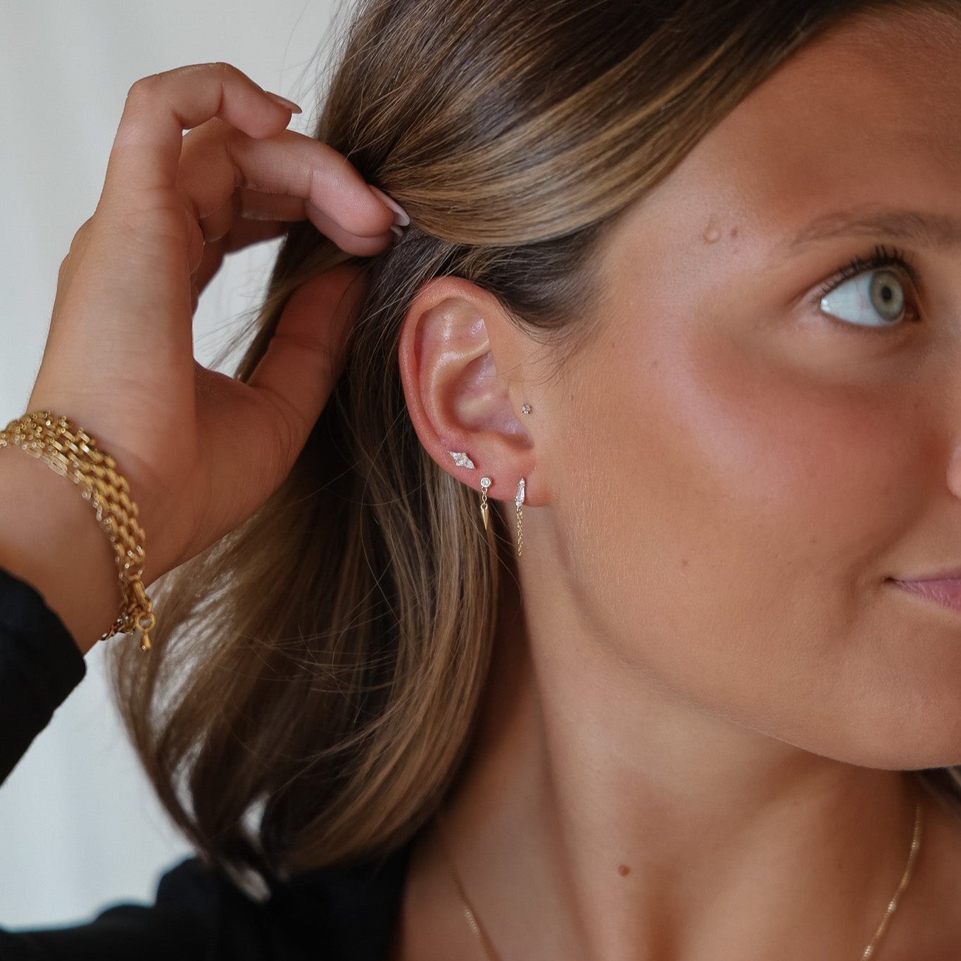 Mona Flat Back Earrings Gold