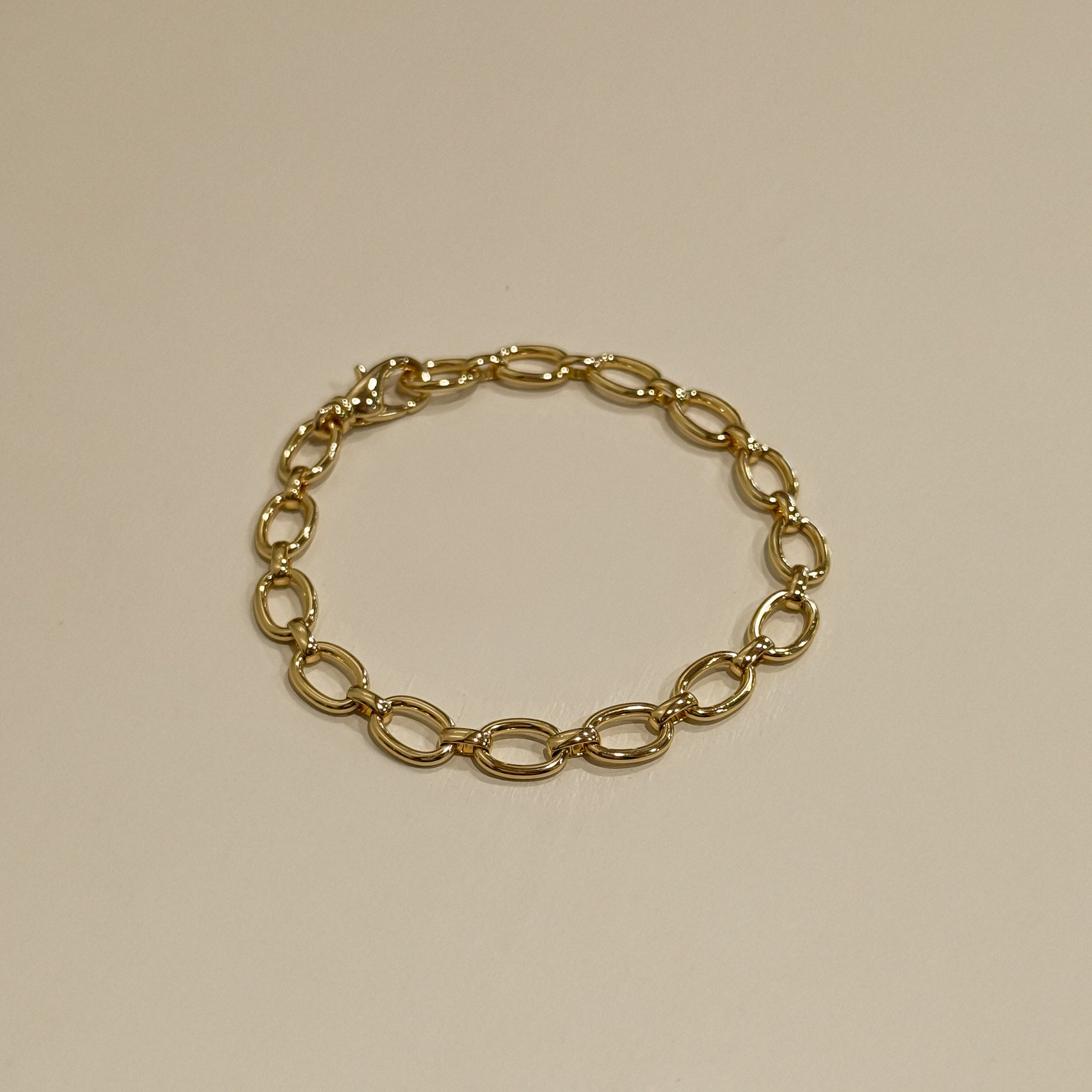 Merit Oval Bracelet